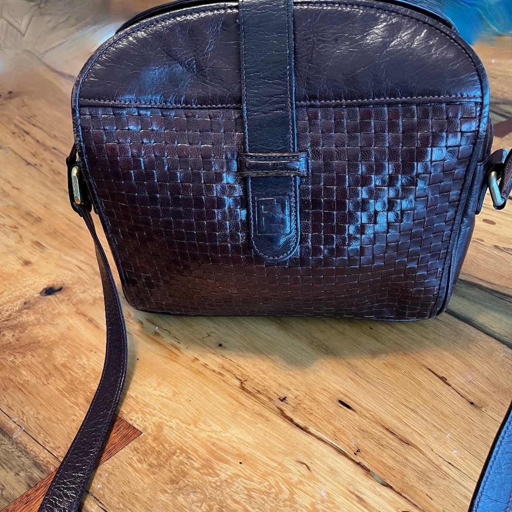 RARE Vintage FENDI ITALY intrecciato brown Leather Crossbody 60's shoulder bag